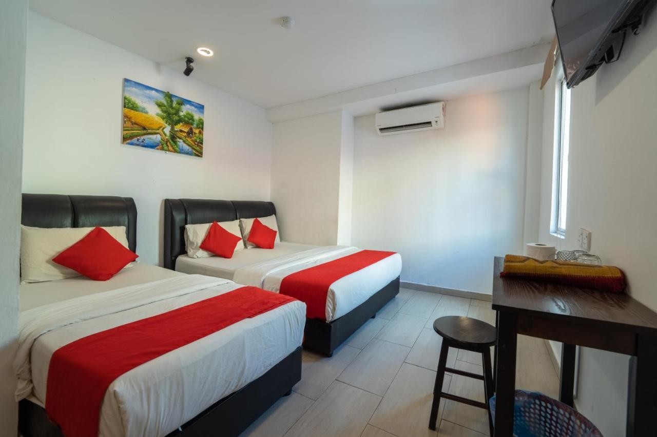 Mary J Hotel Family 10 Pax Room 코타바하루 외부 사진